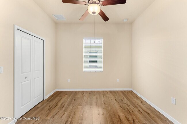 Building Photo - 3720 Alamanda Key Dr