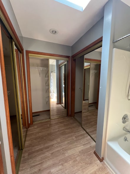 Building Photo - 1124 Old Crows Way