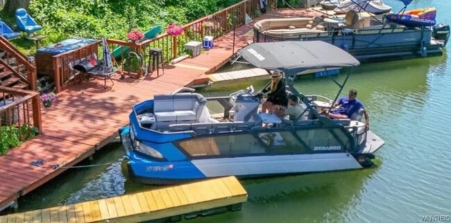 Building Photo - 8726 Point Ave