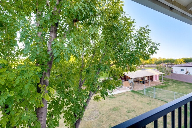 Building Photo - 8637 S Newberry Ln