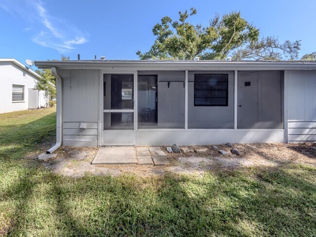 Building Photo - 668 Substation Rd