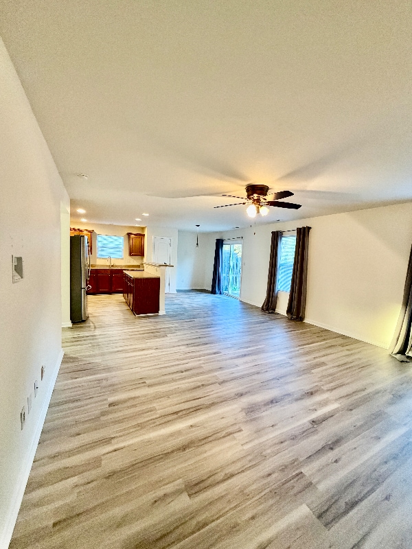 Building Photo - 7952 Bombay Ln