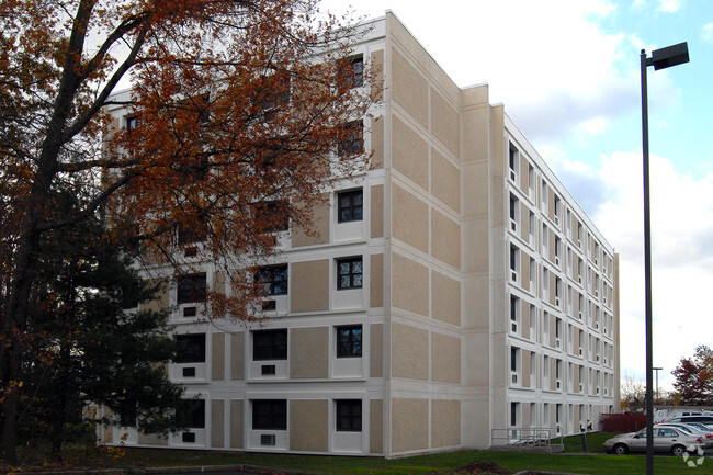 Building Photo - Grundy Gardens