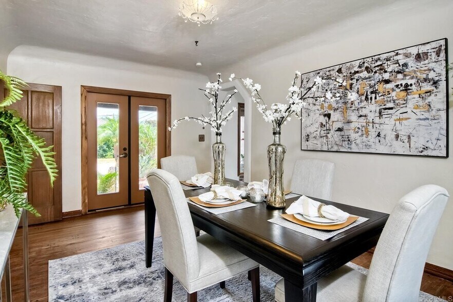 Dining Room - 3015 Locust St