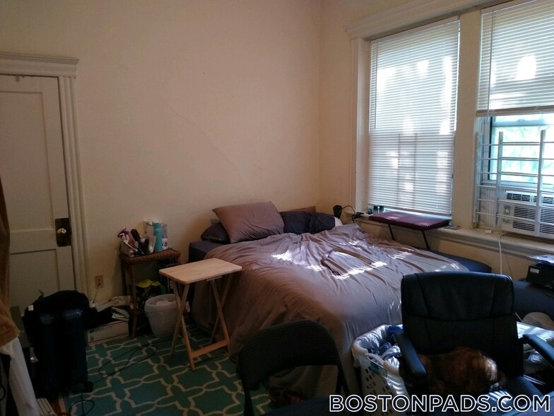 Building Photo - 124 Peterborough St