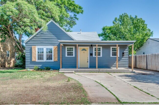 Primary Photo - Pre-Leasing for Summer/Fall 2026! - Close to Downtown