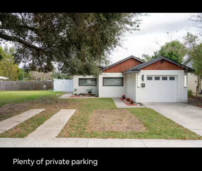 Building Photo - 304 Granada Dr