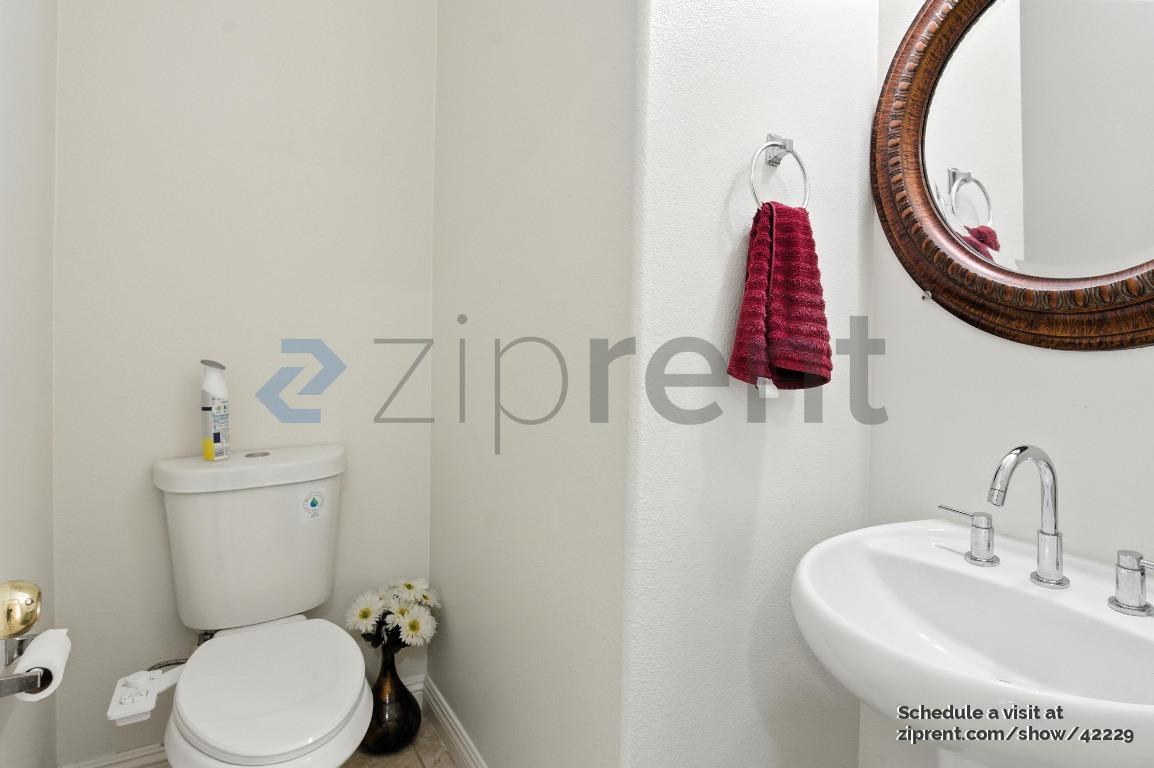 Building Photo - 7956 Barnstormer Ct