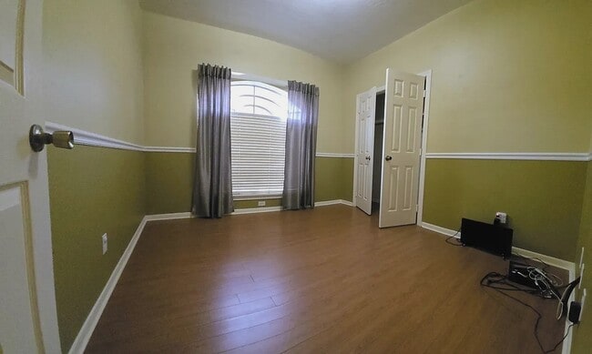 Building Photo - 20067 Telegraph Square Ln