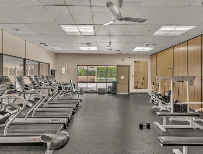 Building Photo - 20335 W Country Club Dr