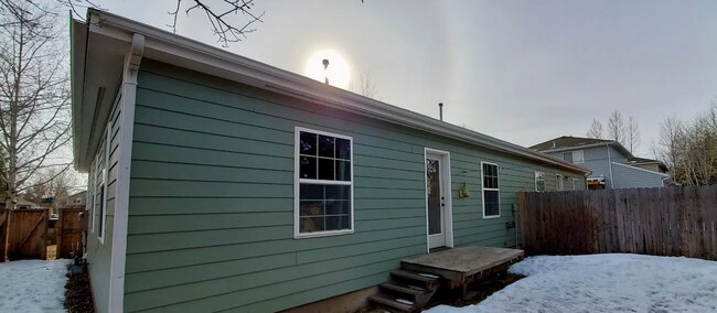 Building Photo - 3 Bedroom Townhome on Hunters Way