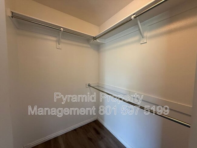 Building Photo - 1281 W 1480 N St