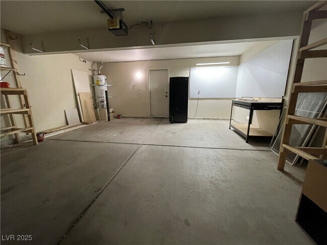 Building Photo - 7382 Elbridge Way
