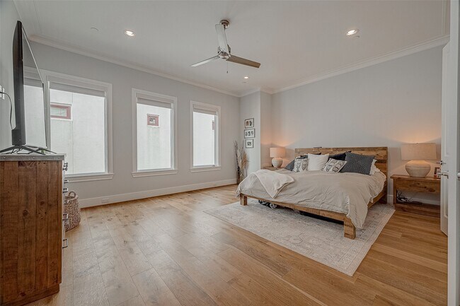 Building Photo - 5213 Feagan St