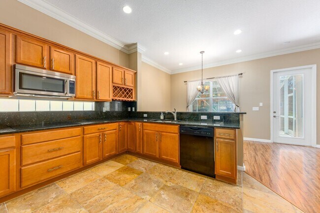 Building Photo - 1088 Grove Park Cir