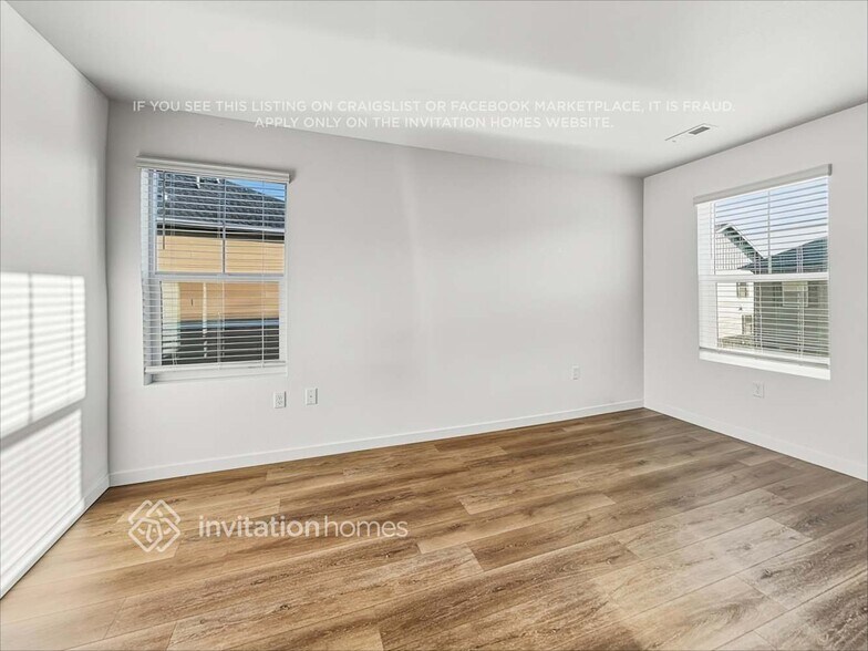 Building Photo - 289 S Uriah St