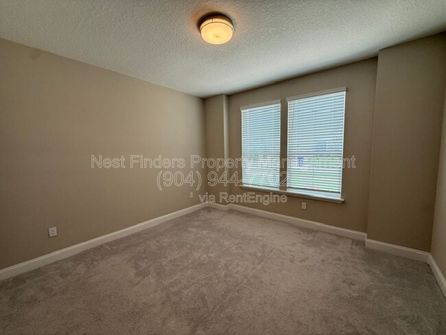Building Photo - 104 Silver Reef Ln
