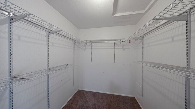 Building Photo - 3 Bed 2 Bath - Centrally Located - NAS Whidbey