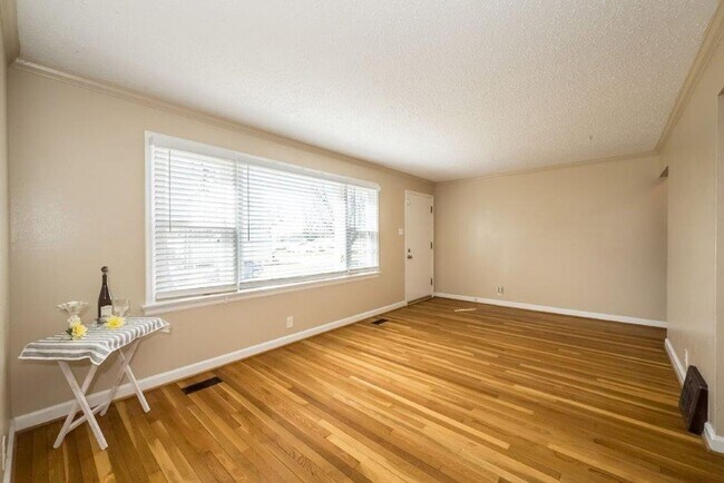 Building Photo - 10546 Anson Dr
