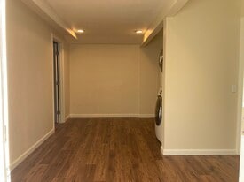 Building Photo - 4848 Tilden Dr