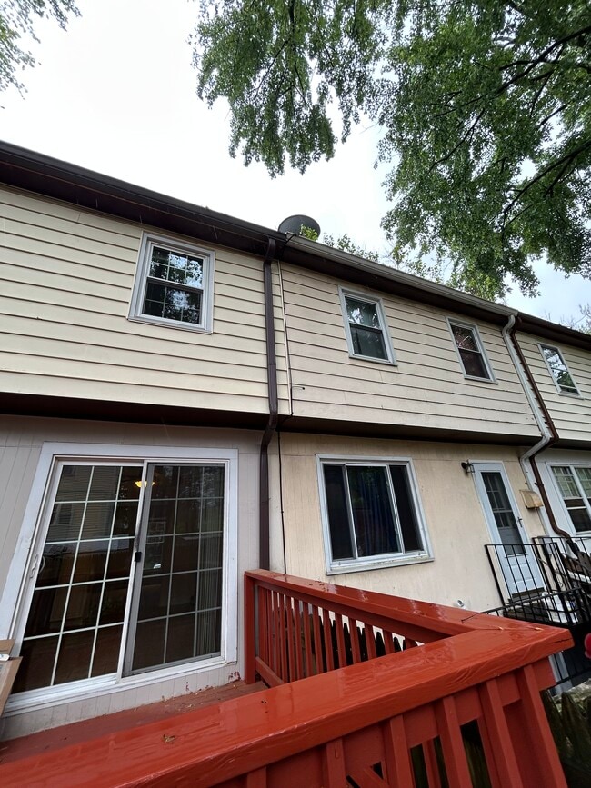Building Photo - 18 Monhegan Ct