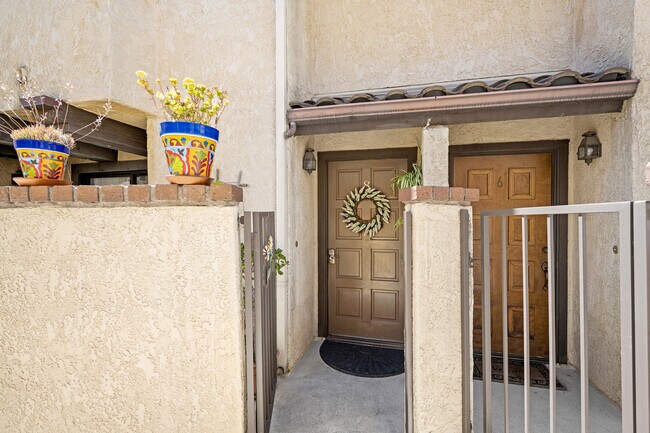 Building Photo - 3924 Park Pl