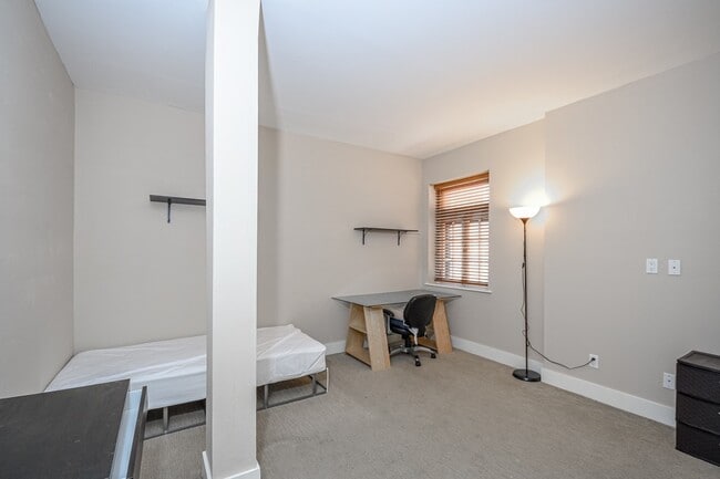 Building Photo - 603 Westgate Ave