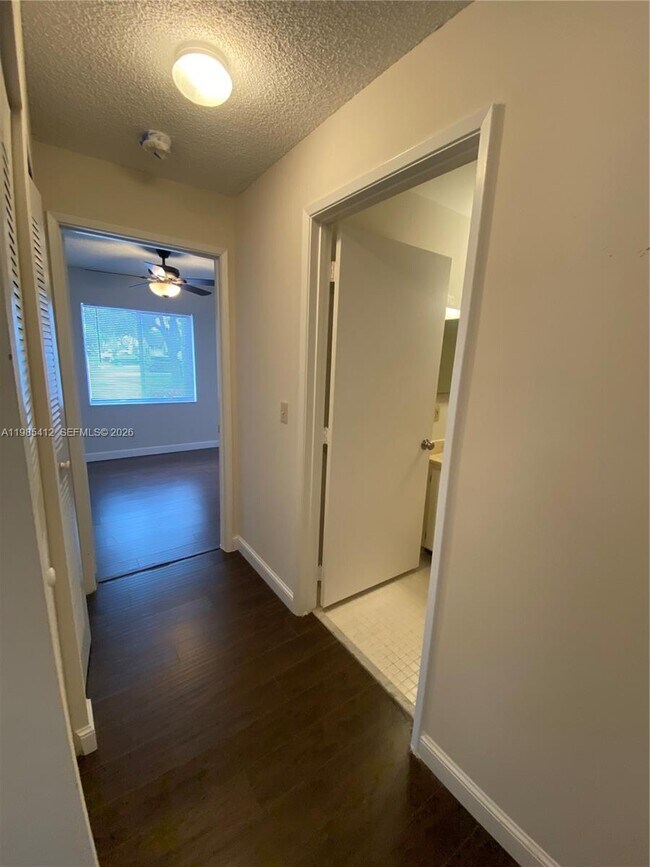 Building Photo - 18595 Egret Way