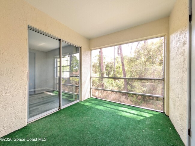 Building Photo - 3039 Sir Hamilton Cir