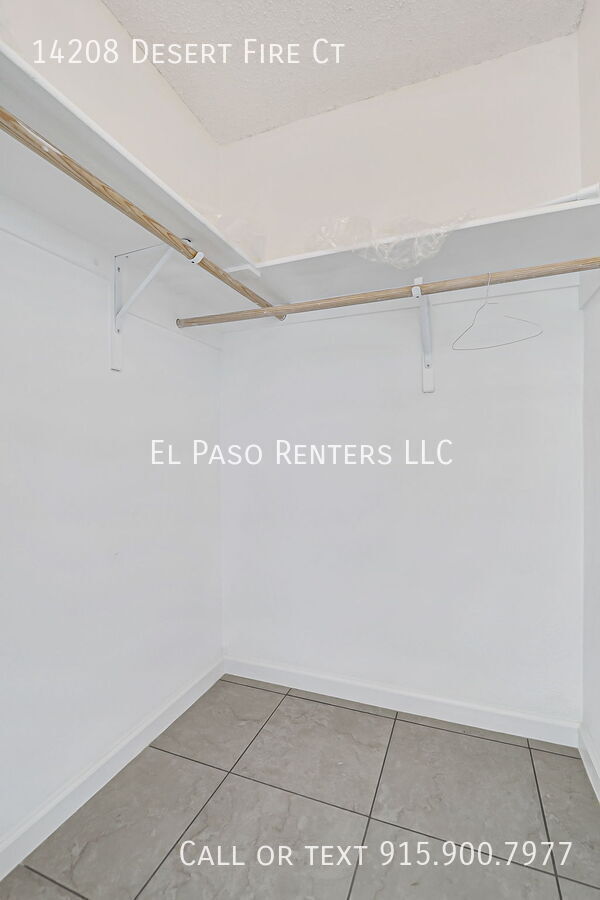 Building Photo - 14208 Desert Fire Ct