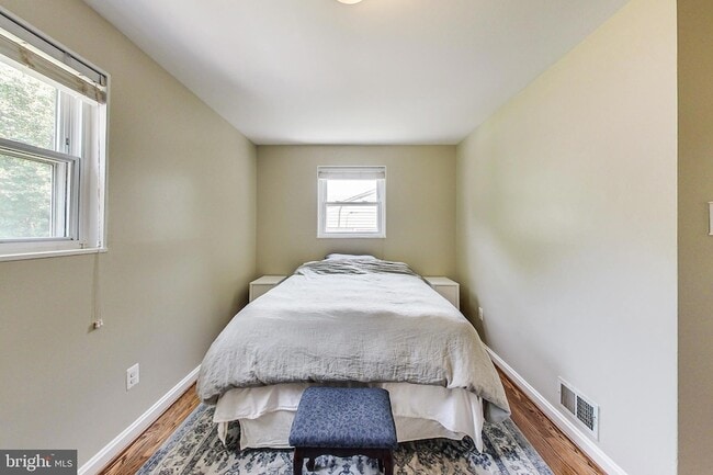 Building Photo - 4715 Oxbow Rd