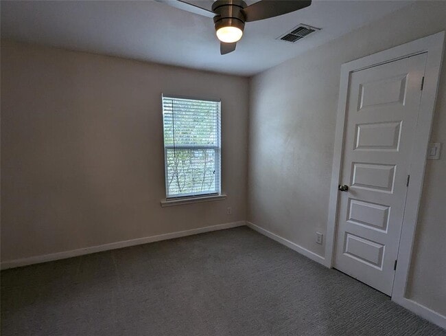 Building Photo - 11308 Hilltop St