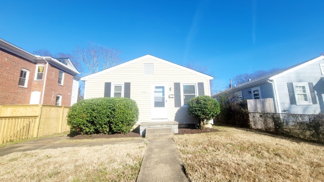 Building Photo - 1210 Carlisle Ave