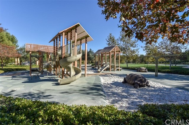 Building Photo - 47 Umbria