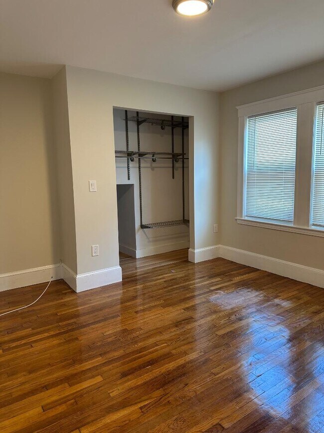 Building Photo - 78 Harriet St