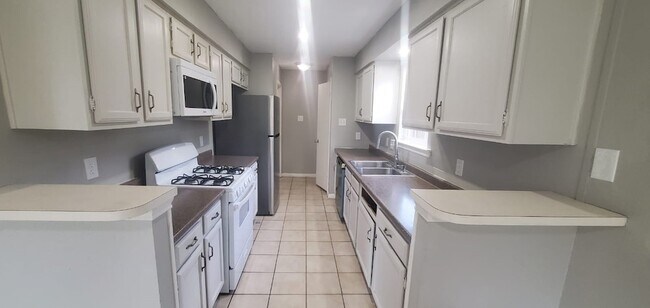 Building Photo - 11315 Lands End Cir