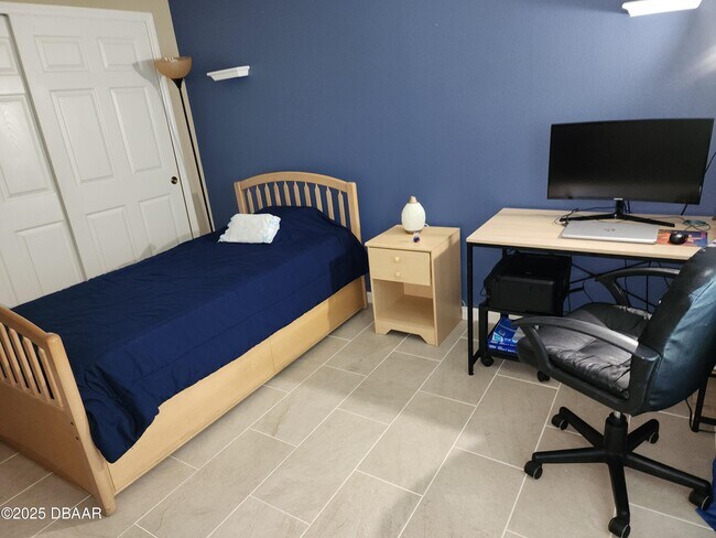 Building Photo - 260 Bayberry Lakes Blvd