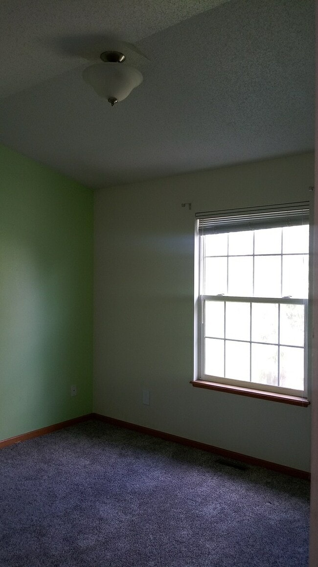 Building Photo - 1675 Hemingway Ln