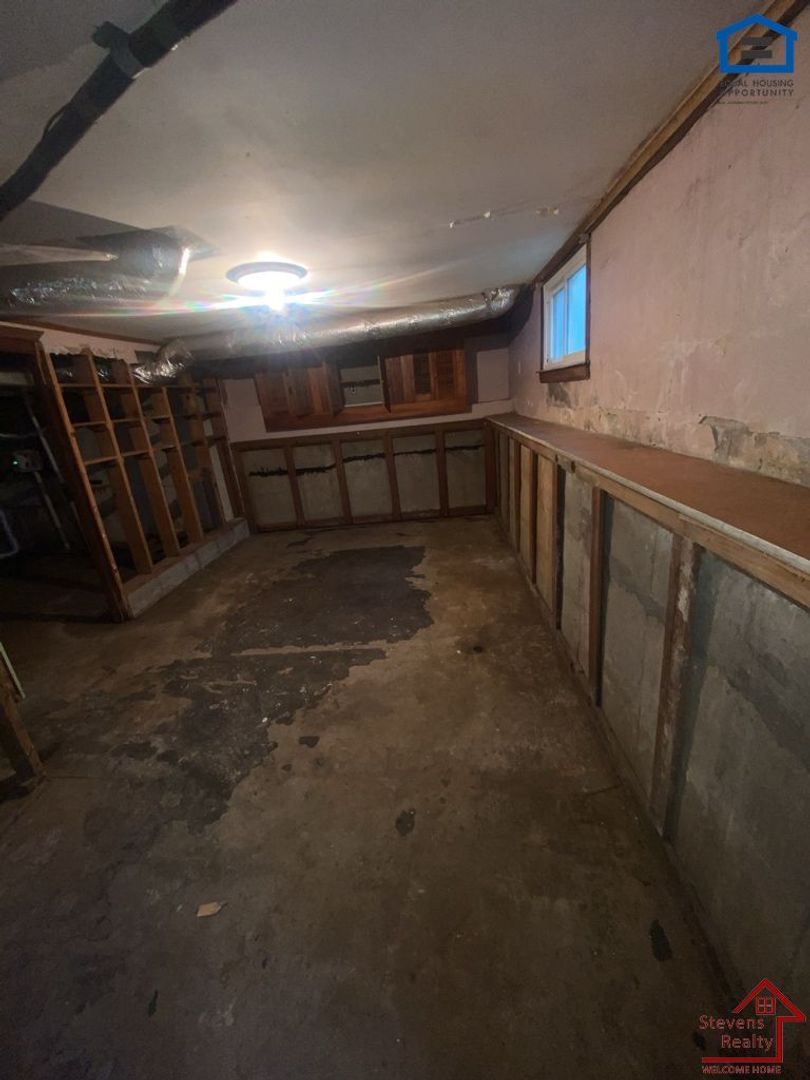 Building Photo - 3427 S Haven Rd