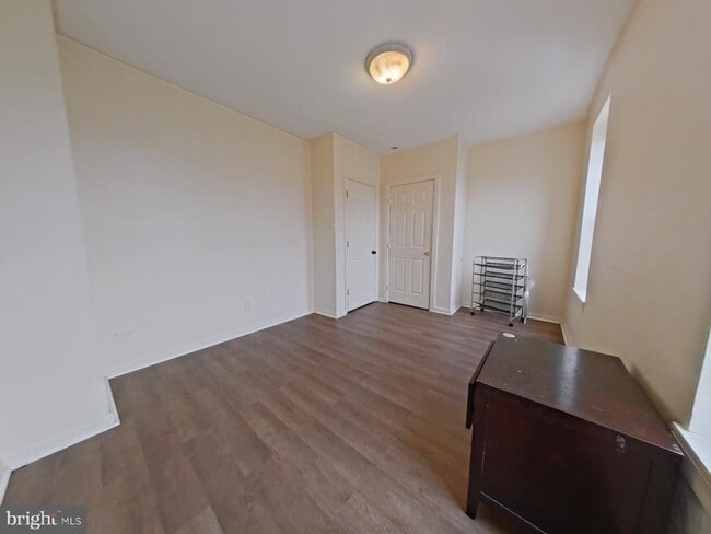 Building Photo - 1422 Willington St