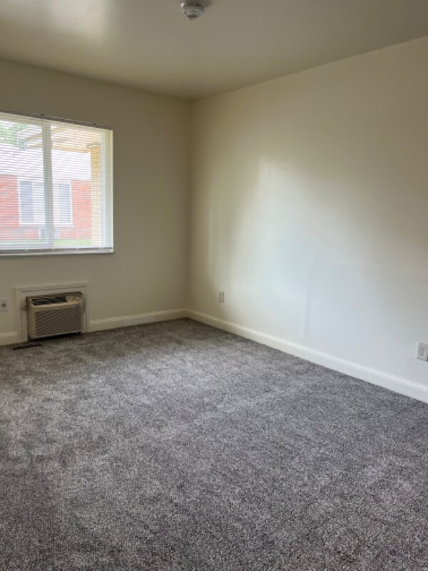Building Photo - 4647 Croftshire Dr