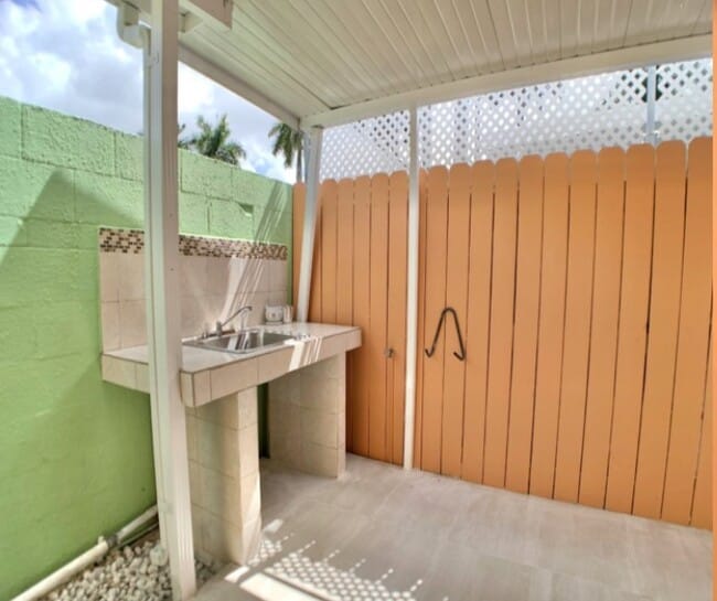 Building Photo - 6411 W 22nd Ct