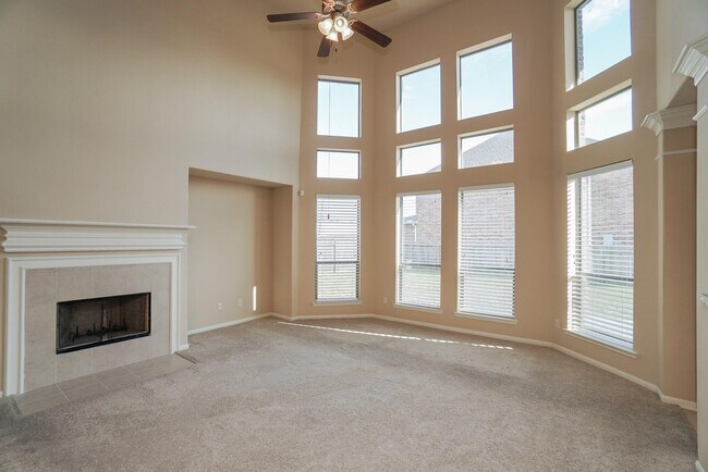 Building Photo - 215 Promenade Estates Ln