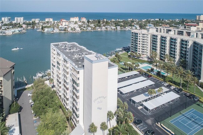 Building Photo - 660 Island Way