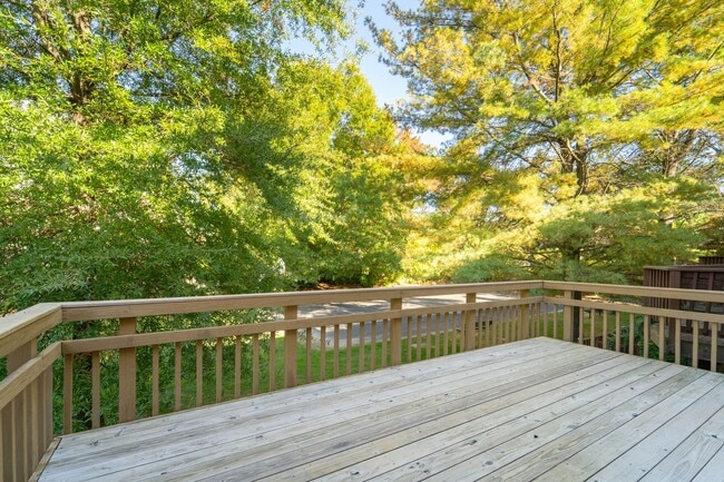 Building Photo - 1553 Templeton Pl