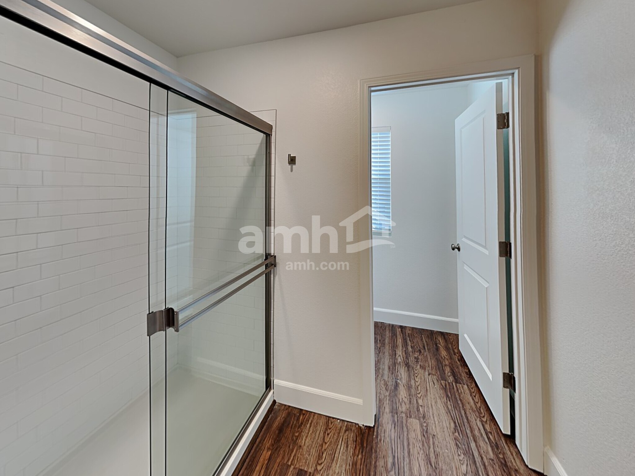 Building Photo - 9131 Crocker Pt Ct