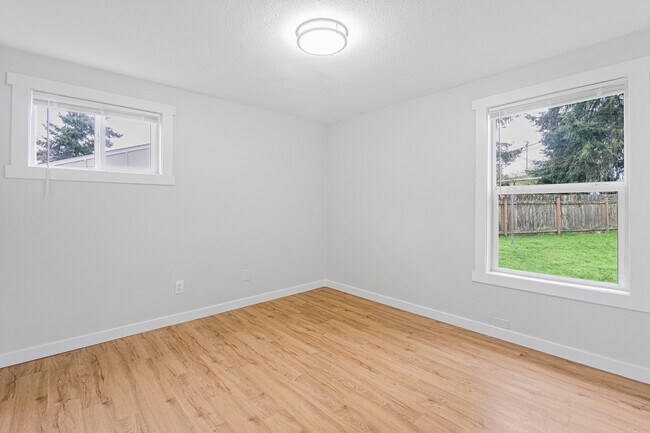 Building Photo - 5110 Diamond Blvd SW