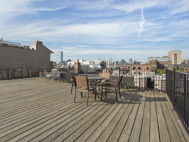 Building Photo - 877 Harrison Ave