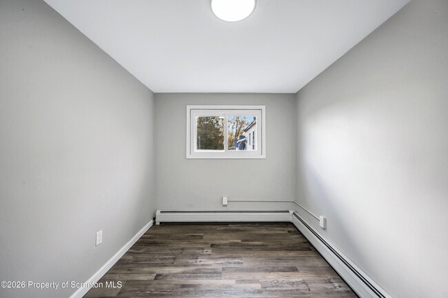 Building Photo - 333 Oak St
