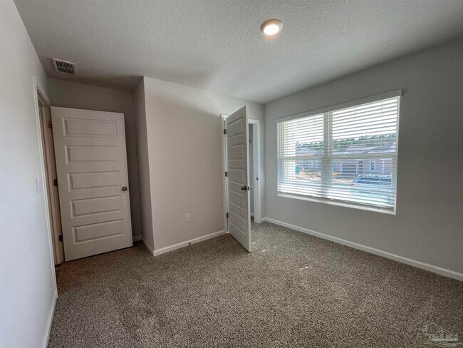 Building Photo - 3440 Fallschase Blvd